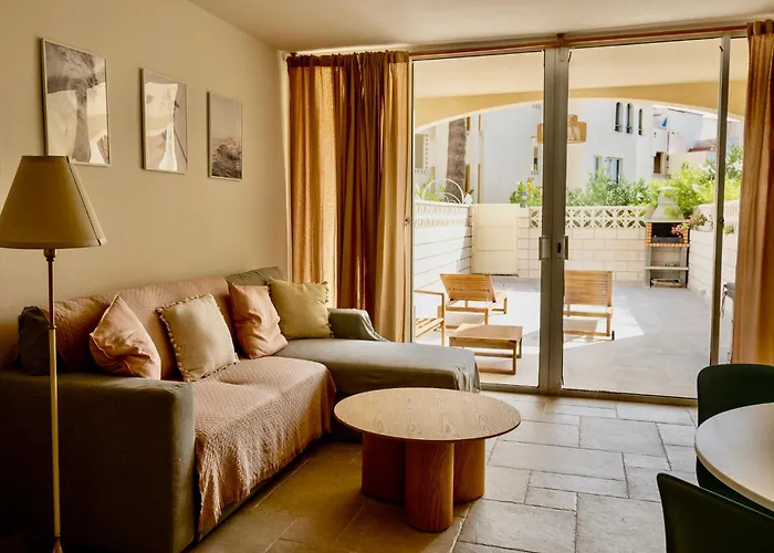 Casa Playa, Newly Renovated, Bbq, Pool, Terrace アパート カジャオ・サルバヘ