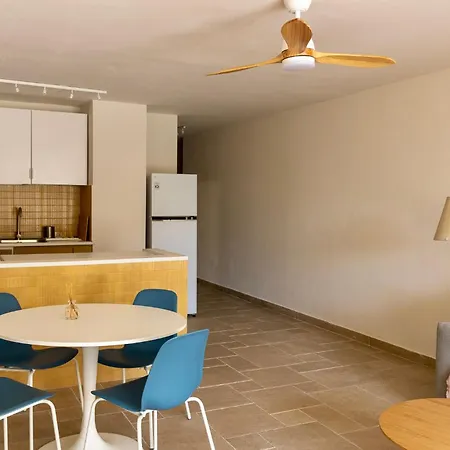 Casa Playa, Newly Renovated, Bbq, Pool, Terrace *